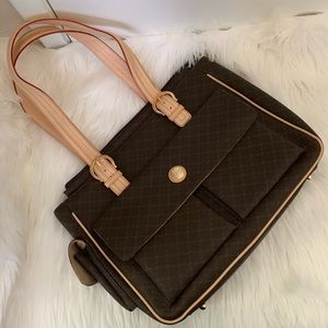 Rioni Accessory Bag. Sold as is. Great condition